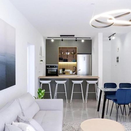 H&O Diamond Complex Sea View Apartment Paphos Exterior foto